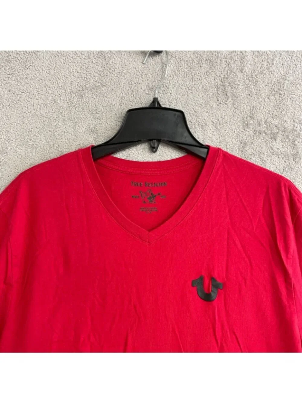True Religion Men's XL Red V-Neck T-Shirt 100% Cotton Casual Tee P0217